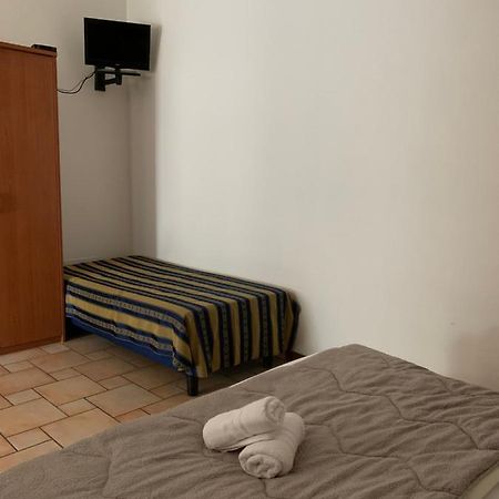 Hotel Lory Ficarolo Ngoại thất bức ảnh