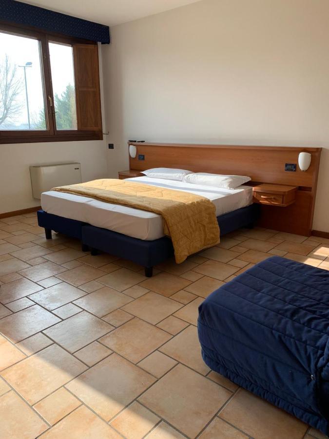 Hotel Lory Ficarolo Ngoại thất bức ảnh