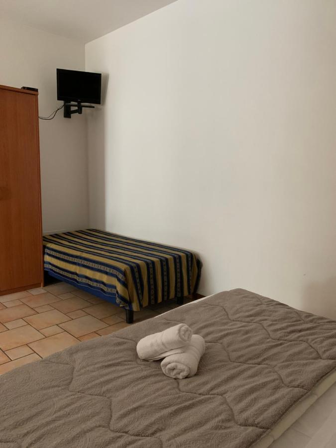 Hotel Lory Ficarolo Ngoại thất bức ảnh